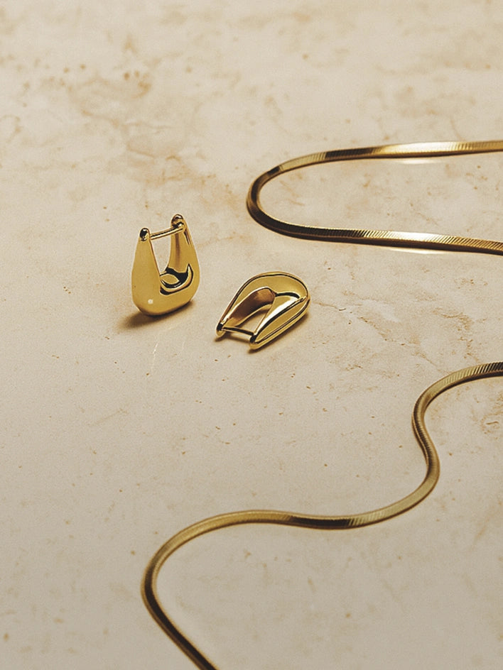 gold earring and necklace jewellery sets