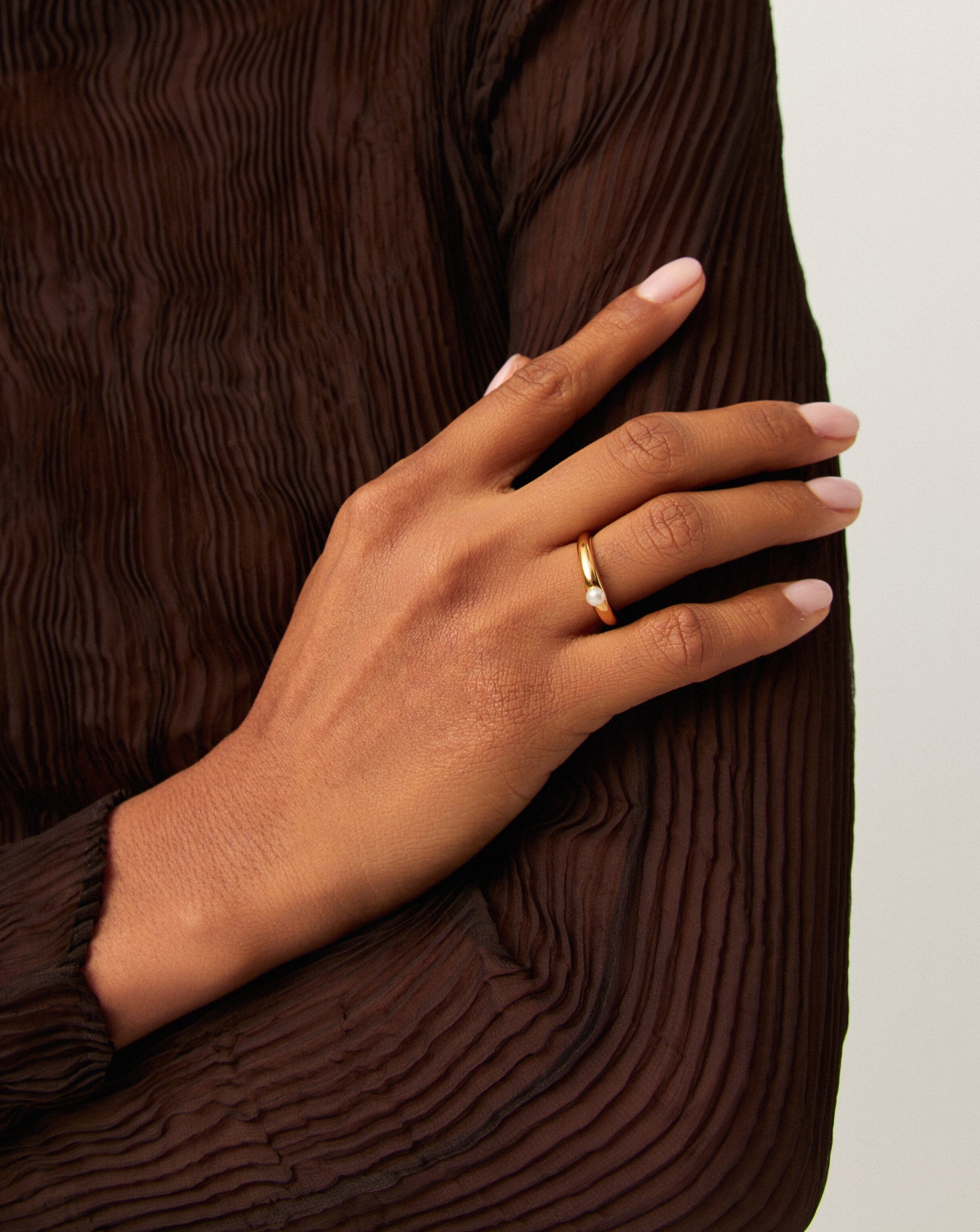 Button Pearl Classic Stacking Ring | 18ct Gold Plated Vermeil/Pearl Rings Missoma