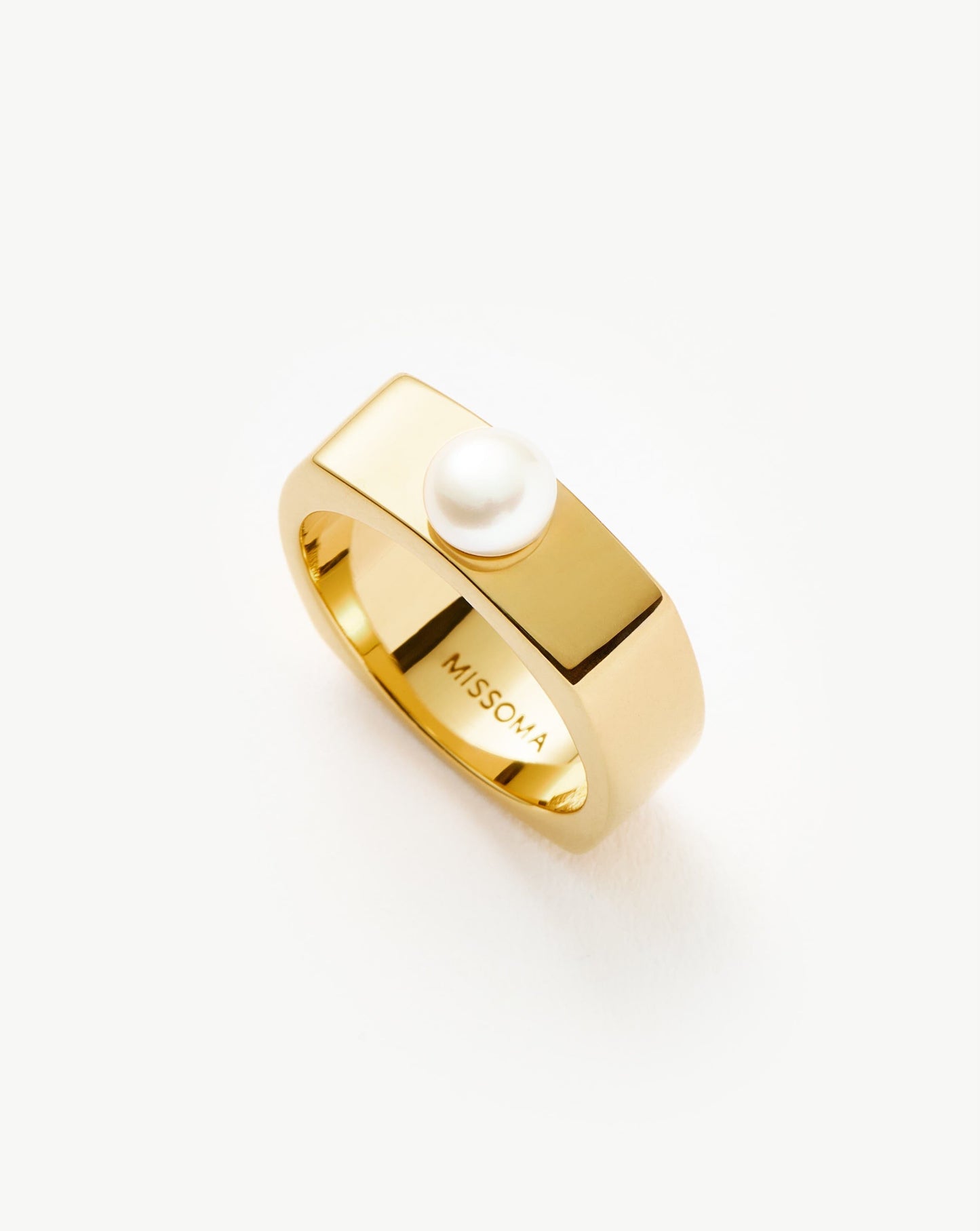 Button Pearl Square Chunky Ring | 18ct Gold Plated Vermeil/Pearl Rings Missoma