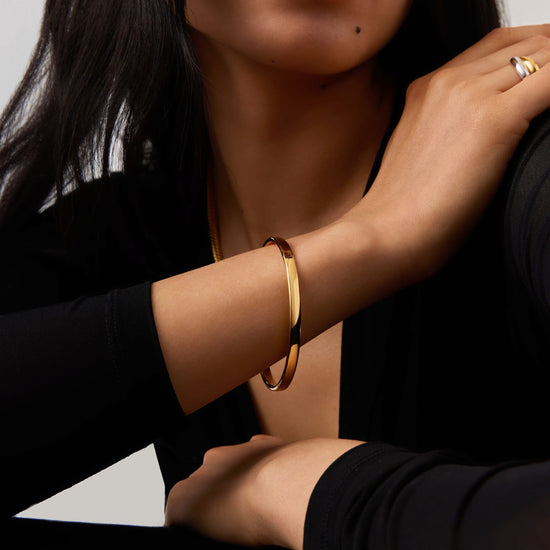 Classic Bangle | 18ct Gold Plated Bracelets Missoma