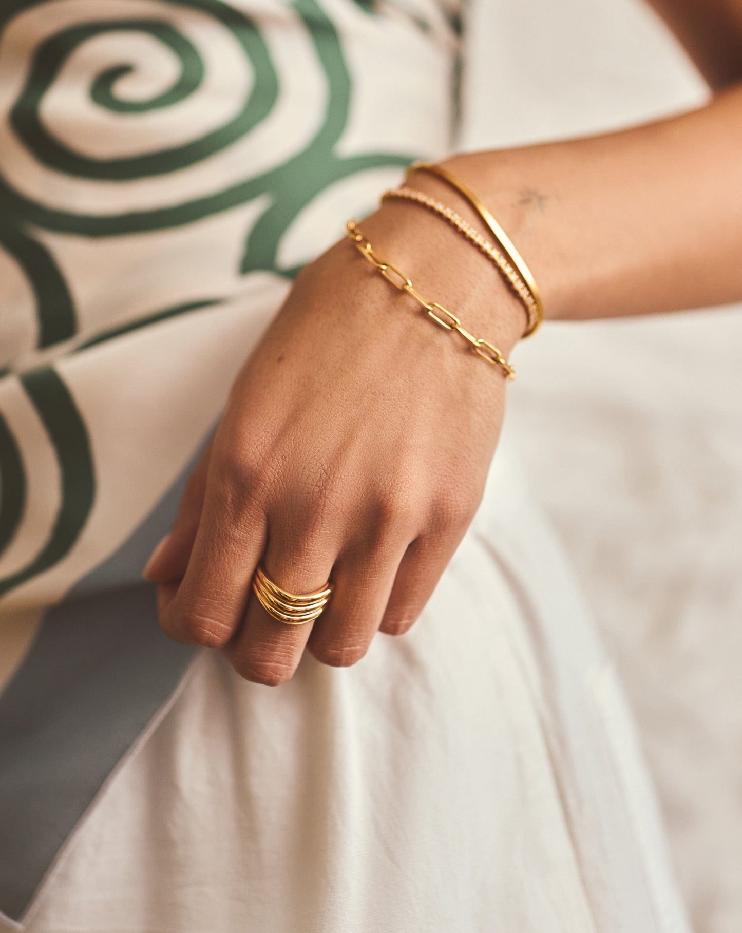 Classic Mini Paperclip Chain Bracelet | 18ct Gold Plated Bracelets Missoma