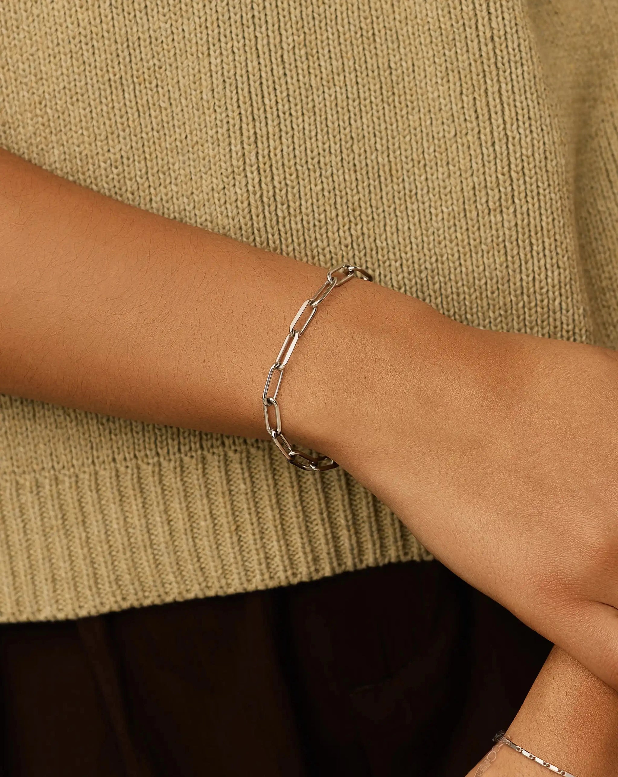 Classic Paperclip Chain Bracelet | Platinum Plated Bracelets Missoma