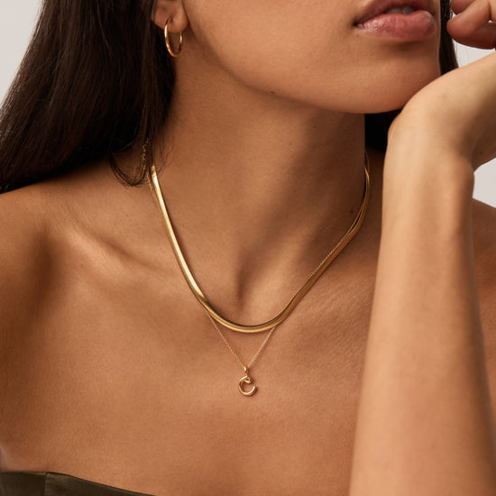 Curly Molten Mini Initial Necklace - C | 18ct Gold Vermeil Necklaces Missoma