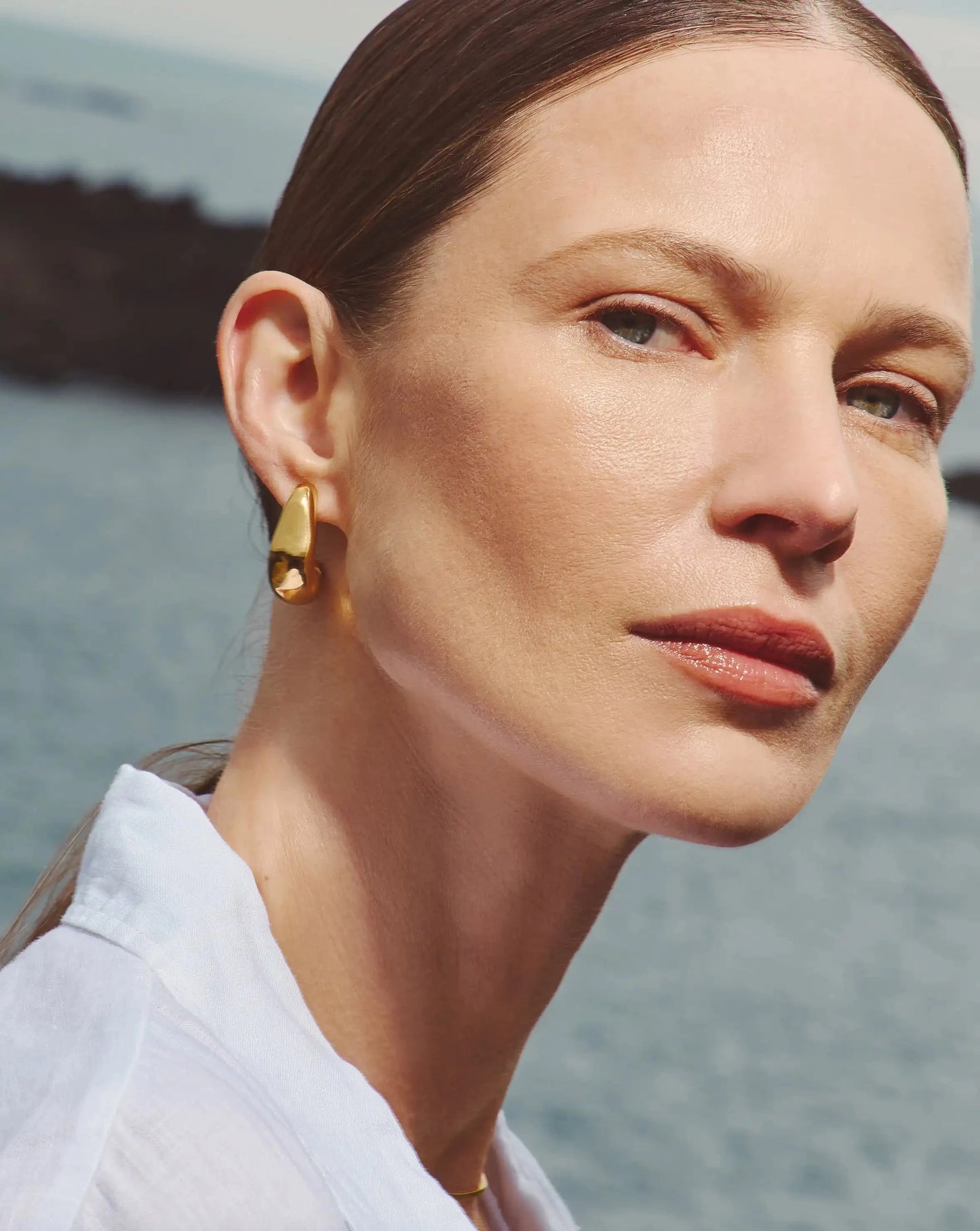 Dome Medium Hoop Earrings | 18ct Gold Plated Earrings Missoma
