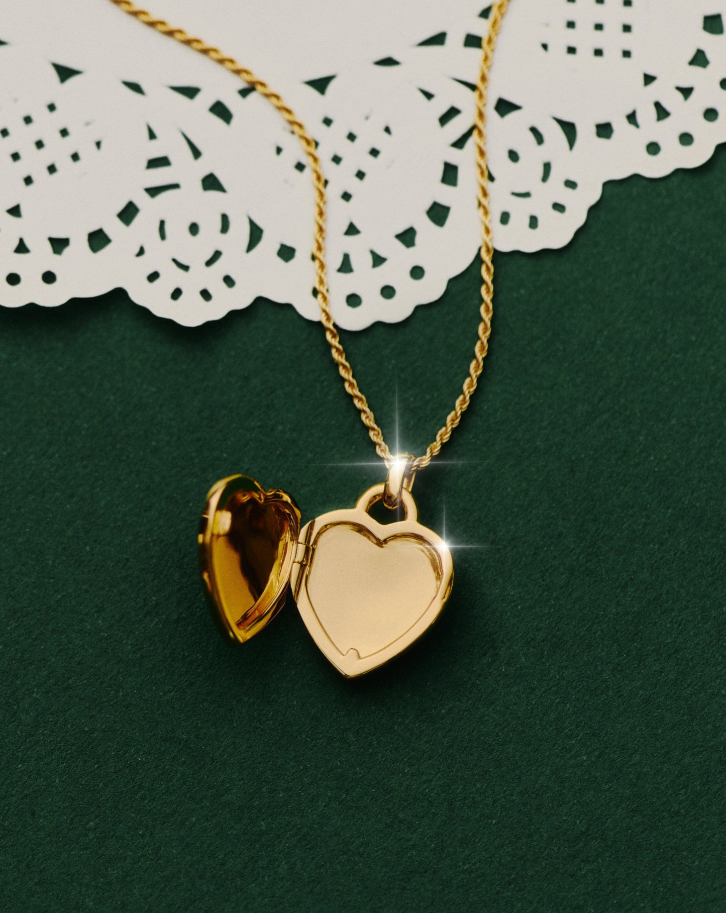 Engravable Heart Ridge Locket Pendant Necklace | 18ct Gold Vermeil/Rainbow Moonstone Necklaces Missoma