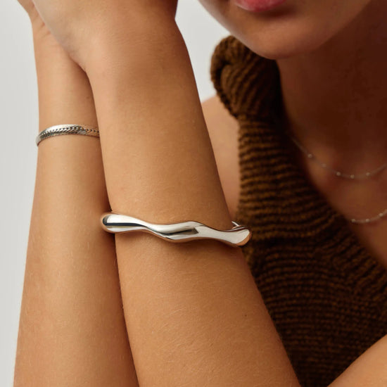 Eny Puffy Cuff Bracelet | Silver Plated Bracelets Missoma