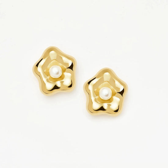 Eny Puffy Daisy Oversized Stud Earrings | 18ct Gold Plated/Pearl Earrings Missoma
