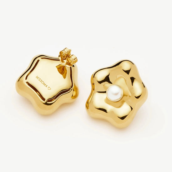 Eny Puffy Daisy Oversized Stud Earrings | 18ct Gold Plated/Pearl Earrings Missoma