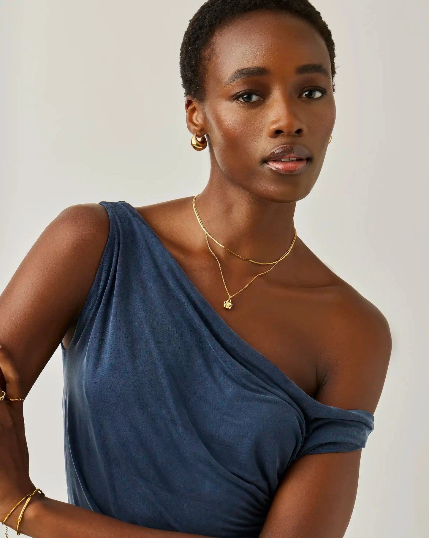 Eny Puffy Daisy Pendant Necklace | 18ct Gold Plated/Pearl Necklaces Missoma