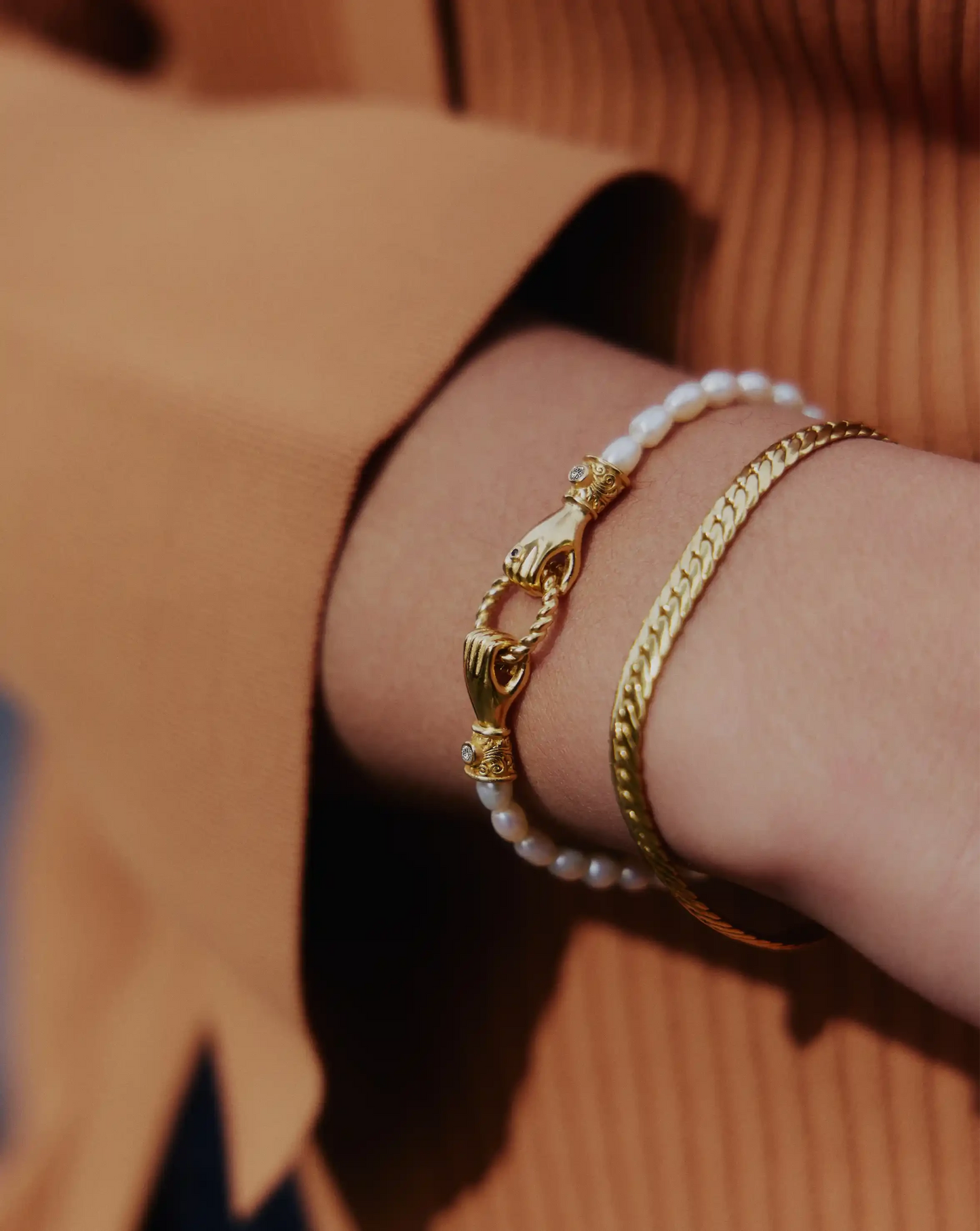 Harris Reed In Good Hands Pearl Bracelet | 18ct Gold Plated/Pearl & Black Onyx Bracelets Missoma