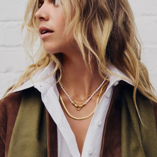 Harris Reed In Good Hands Pearl Pendant Necklace | 18ct Gold Plated/Pearl & Black Onyx Necklaces Missoma