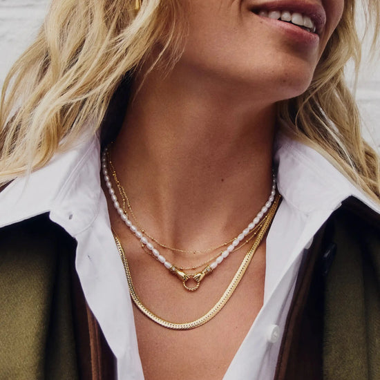 Harris Reed In Good Hands Pearl Pendant Necklace | 18ct Gold Plated/Pearl & Black Onyx Necklaces Missoma