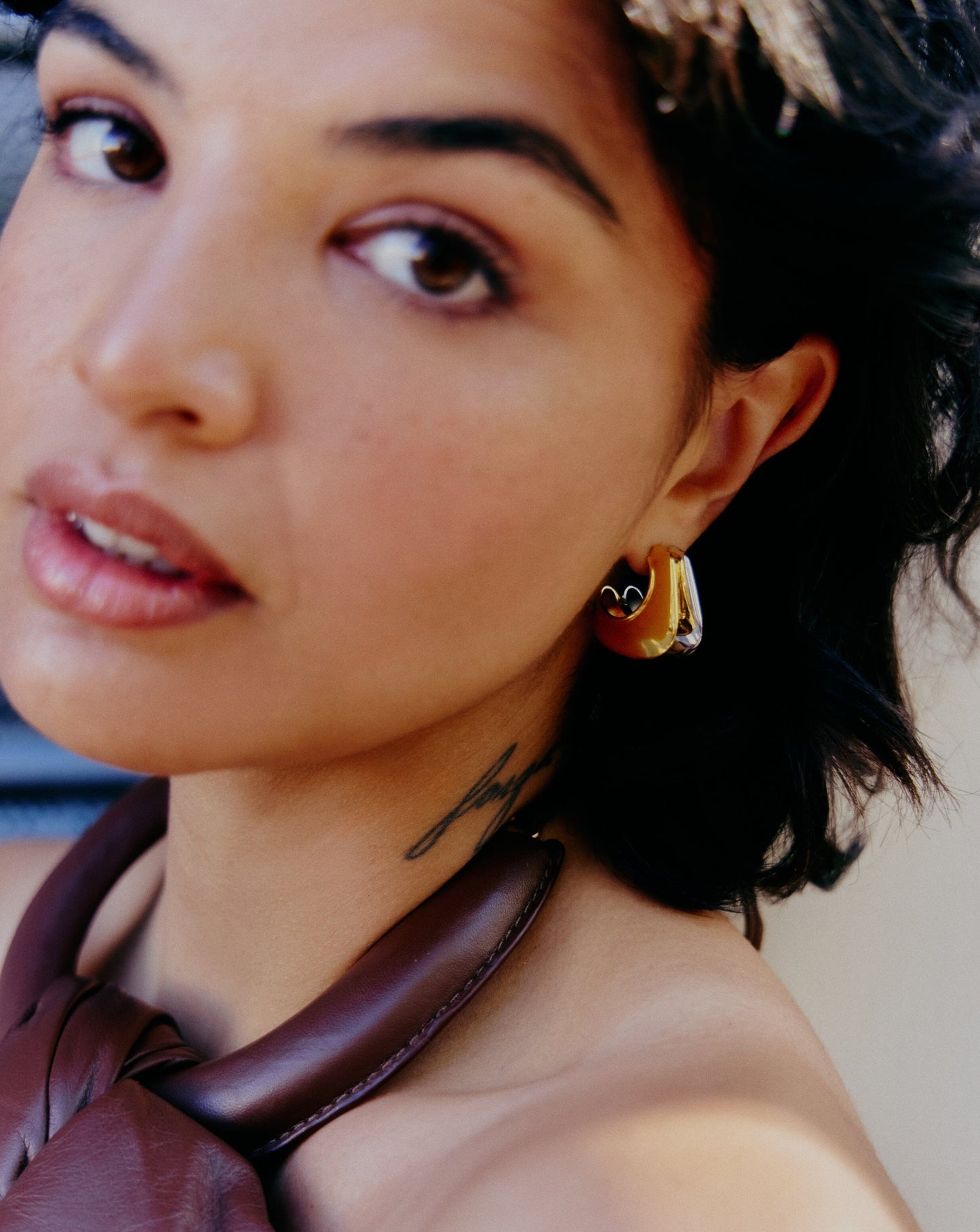 Hera Dome Double Ridge Medium Hoop Earrings | Mixed Metal Earrings Missoma