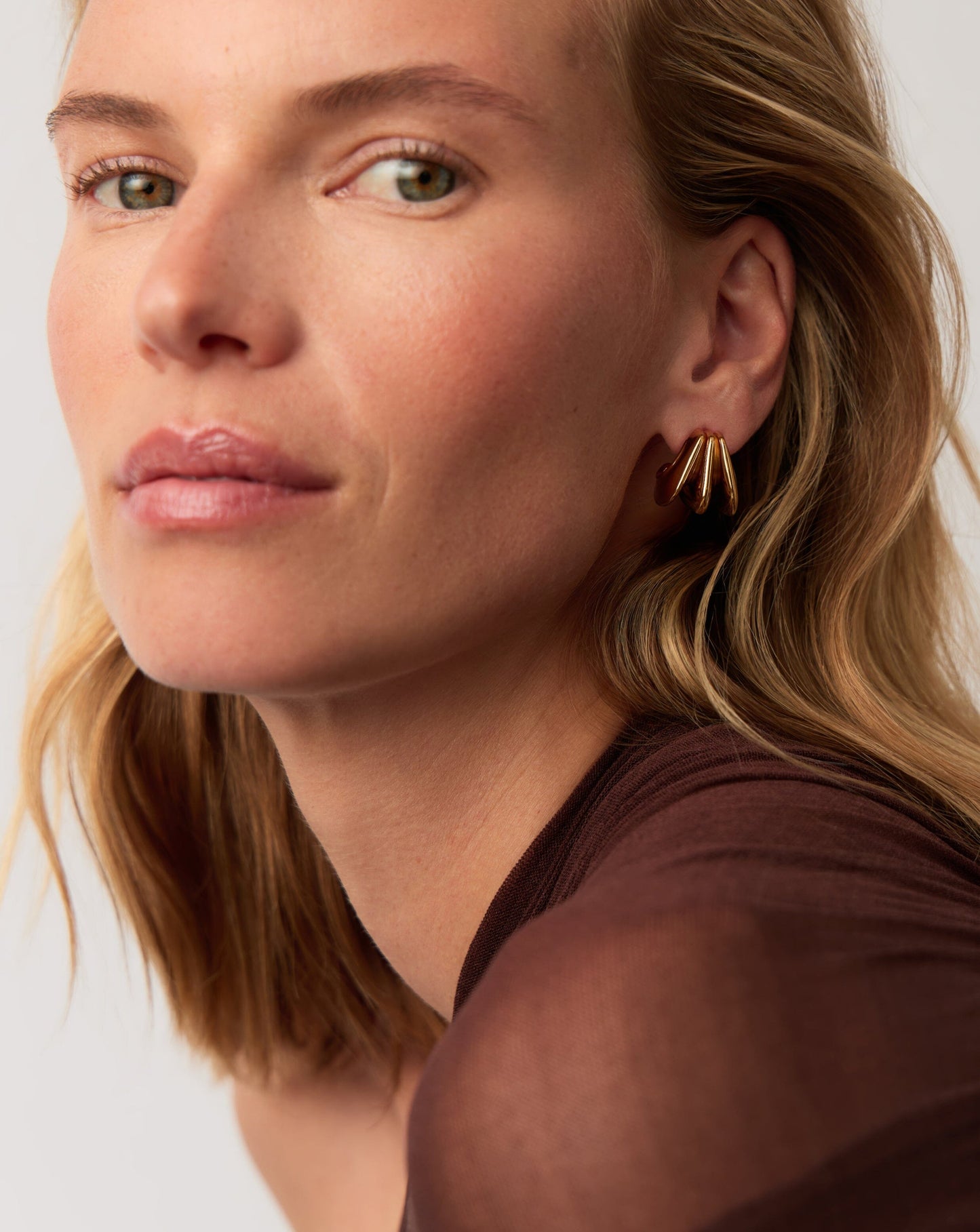 Hera Dome Triple Ridge Hoop Earrings | Gold Plated Earrings Missoma
