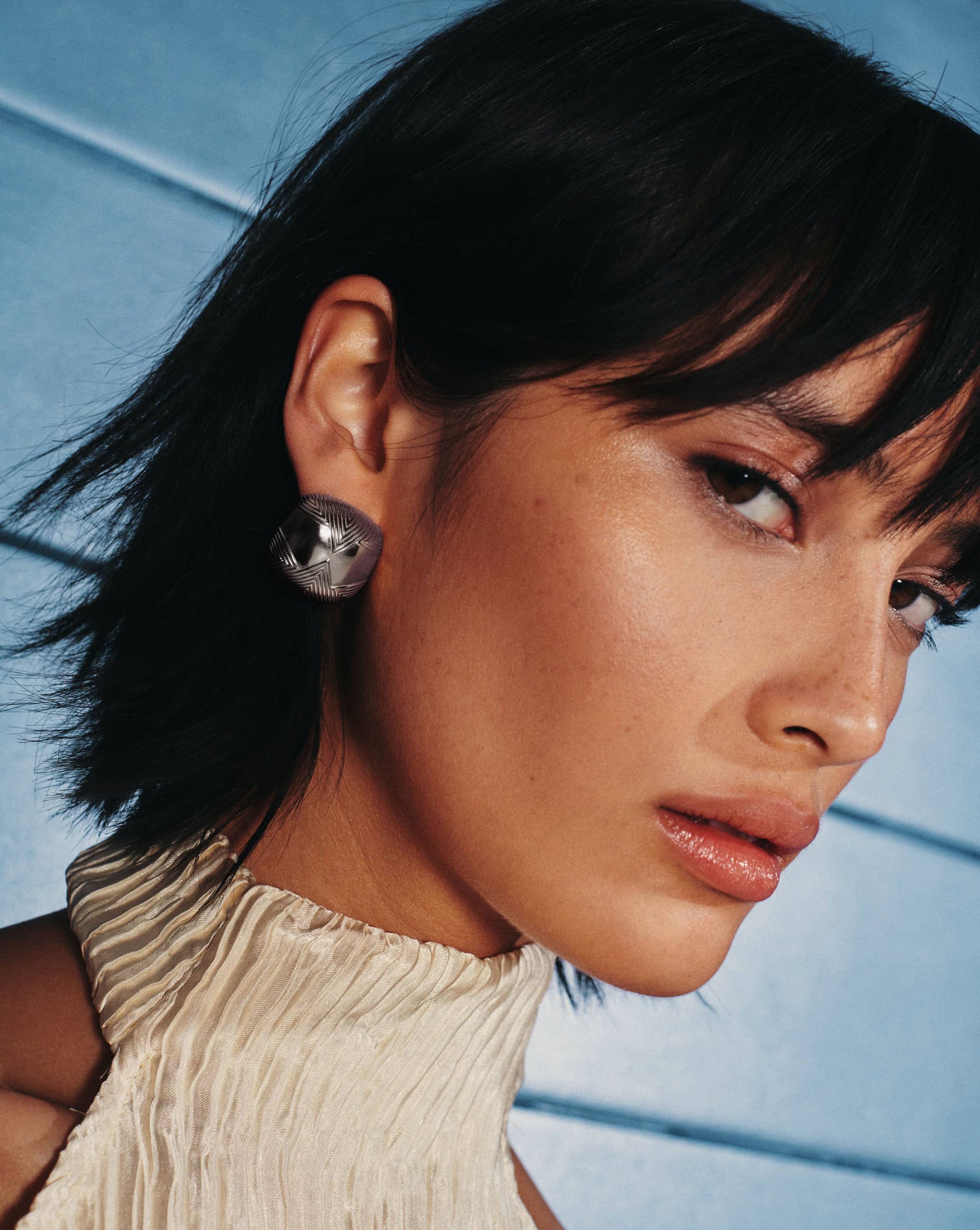 Hera Oversized Dome Ridge Stud Earrings | Silver Plated Earrings Missoma