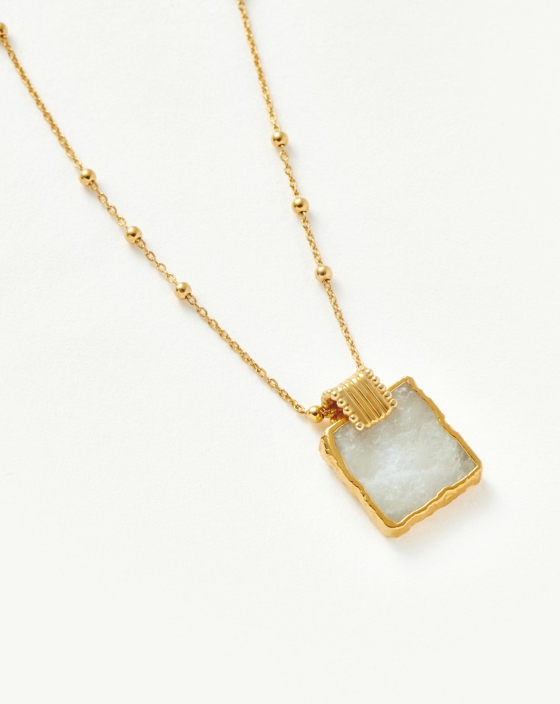 Lena Charm Necklace | 18ct Gold Plated Vermeil/Rainbow Moonstone Necklaces Missoma