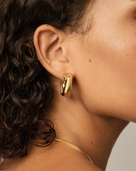 Lucy Williams Chunky Medium Entwine Hoop Earrings | 18ct Gold Plated Earrings Missoma