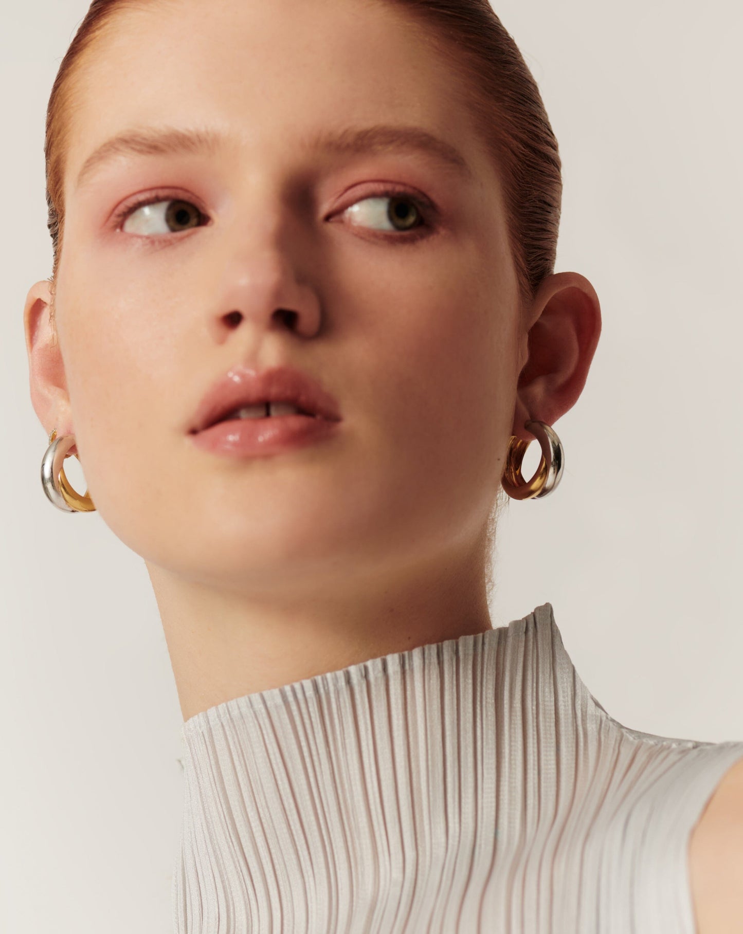 Lucy Williams Chunky Medium Entwine Hoop Earrings | Mixed Metal Earrings Missoma