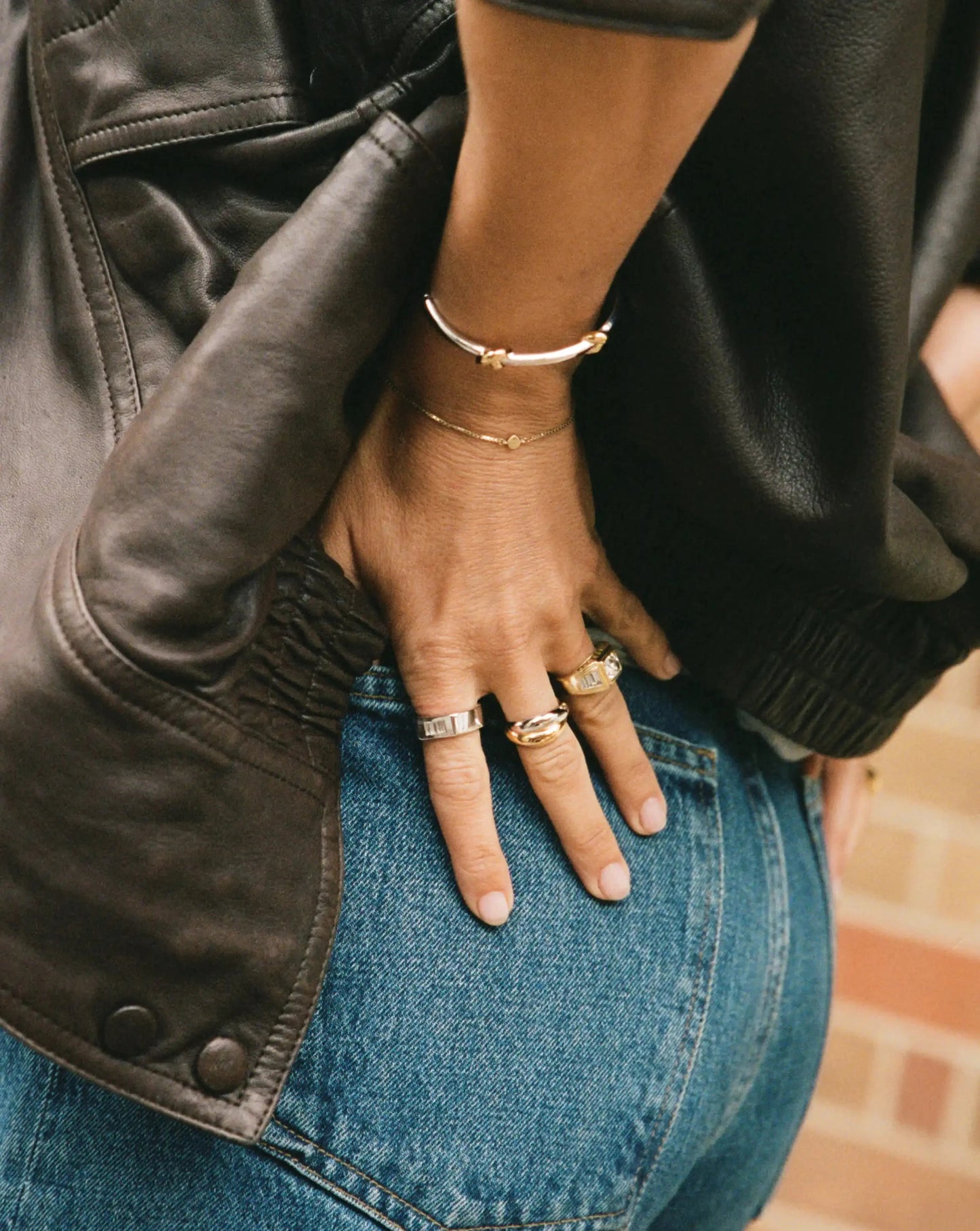 Lucy Williams Knot Hinged Bangle | Mixed Metal Bracelets Missoma