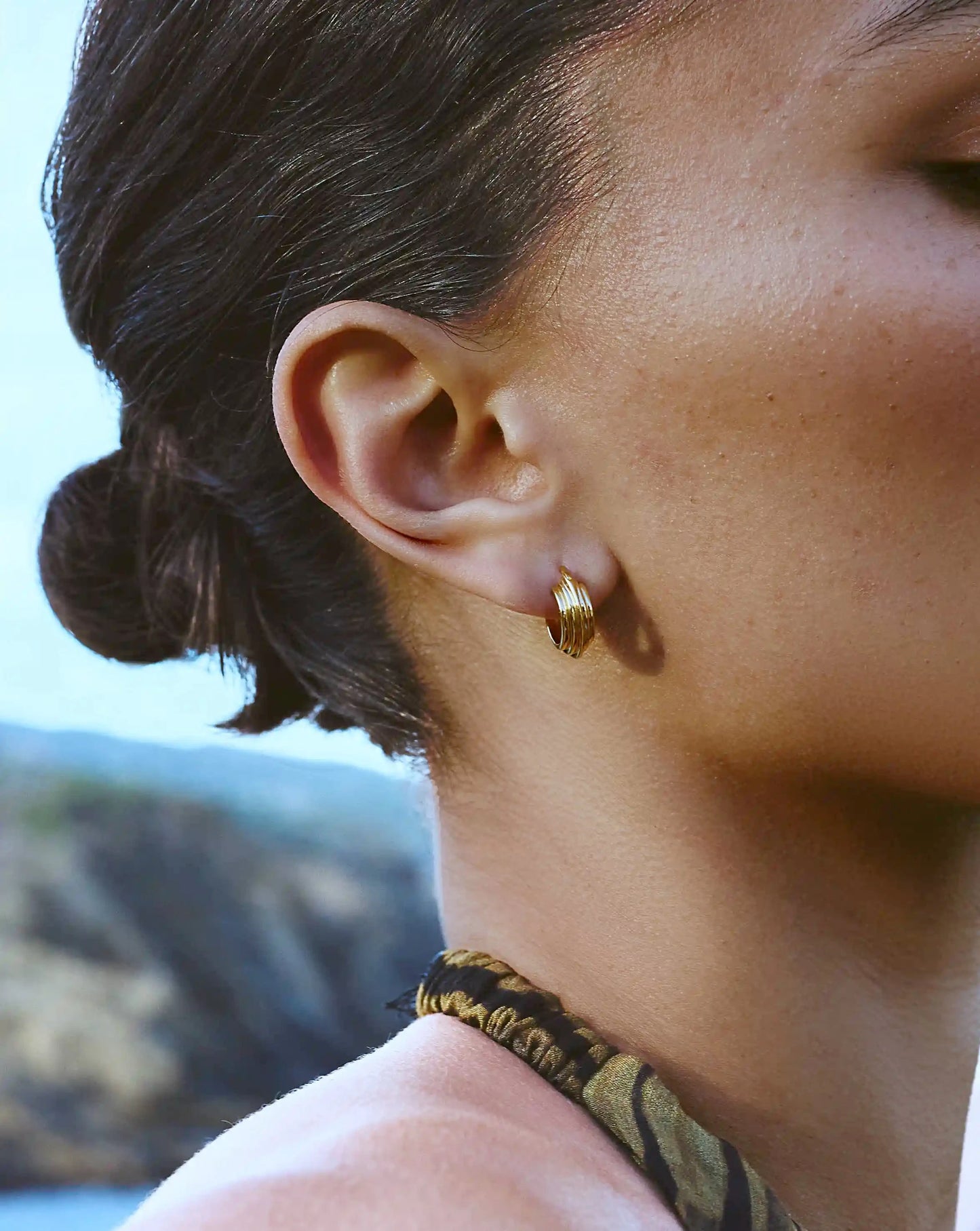 Lucy Williams Small Ridge Hoop Earrings Earrings Missoma