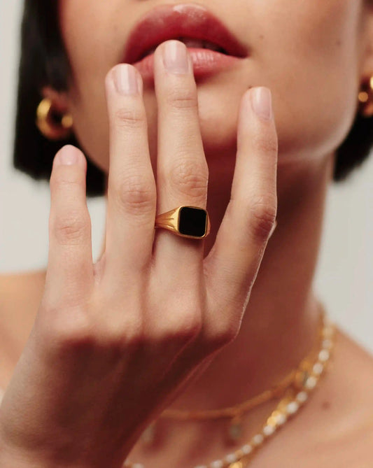 Lucy Williams Square Signet Ring | 18ct Gold Vermeil/Black Spinel Rings Missoma