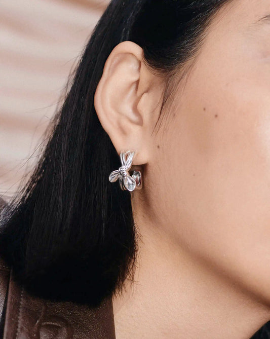 MARKGONG Bow Hoop Earrings | Silver Plated Earrings Missoma