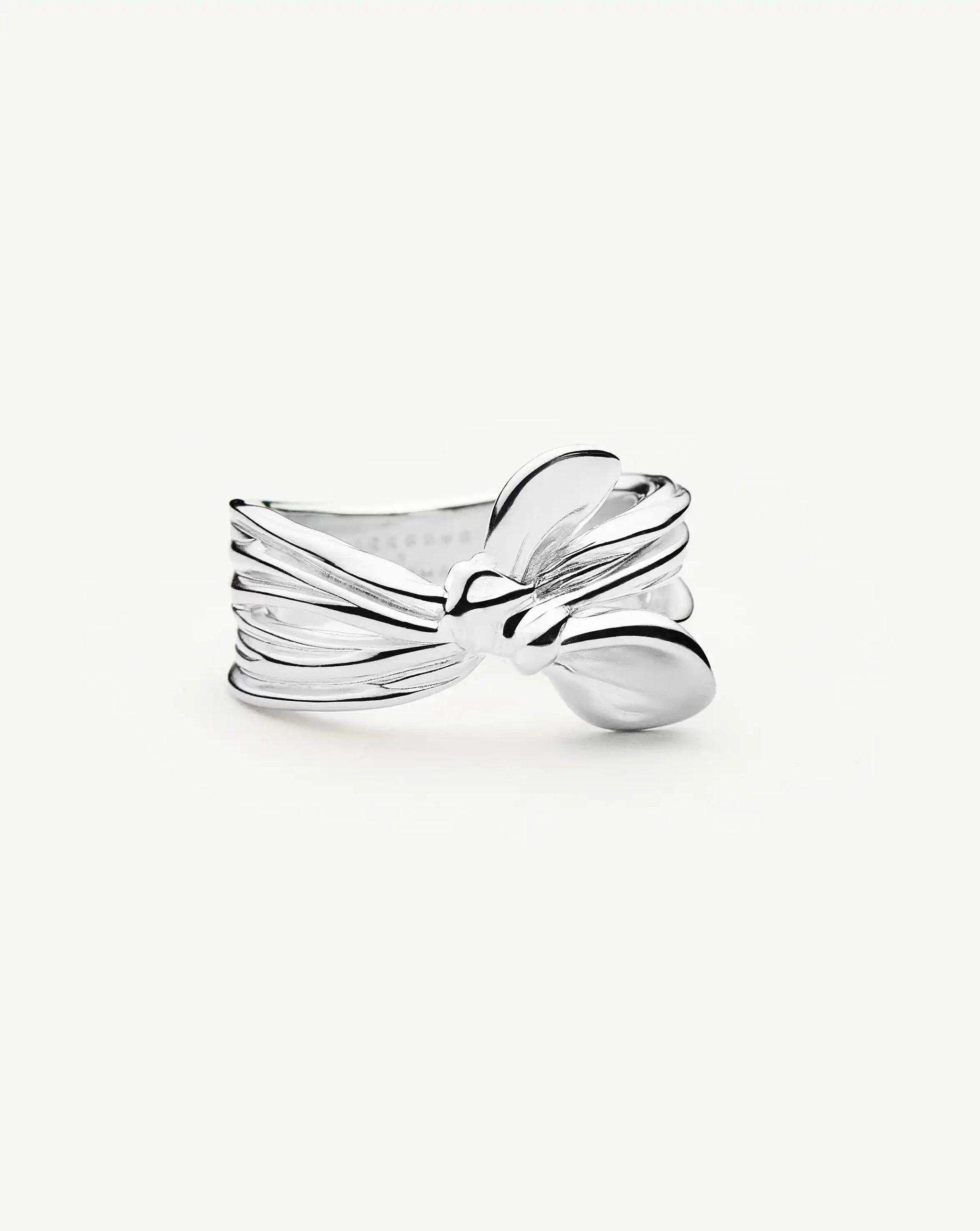 MARKGONG Bow Ring | Silver Plated Rings Missoma