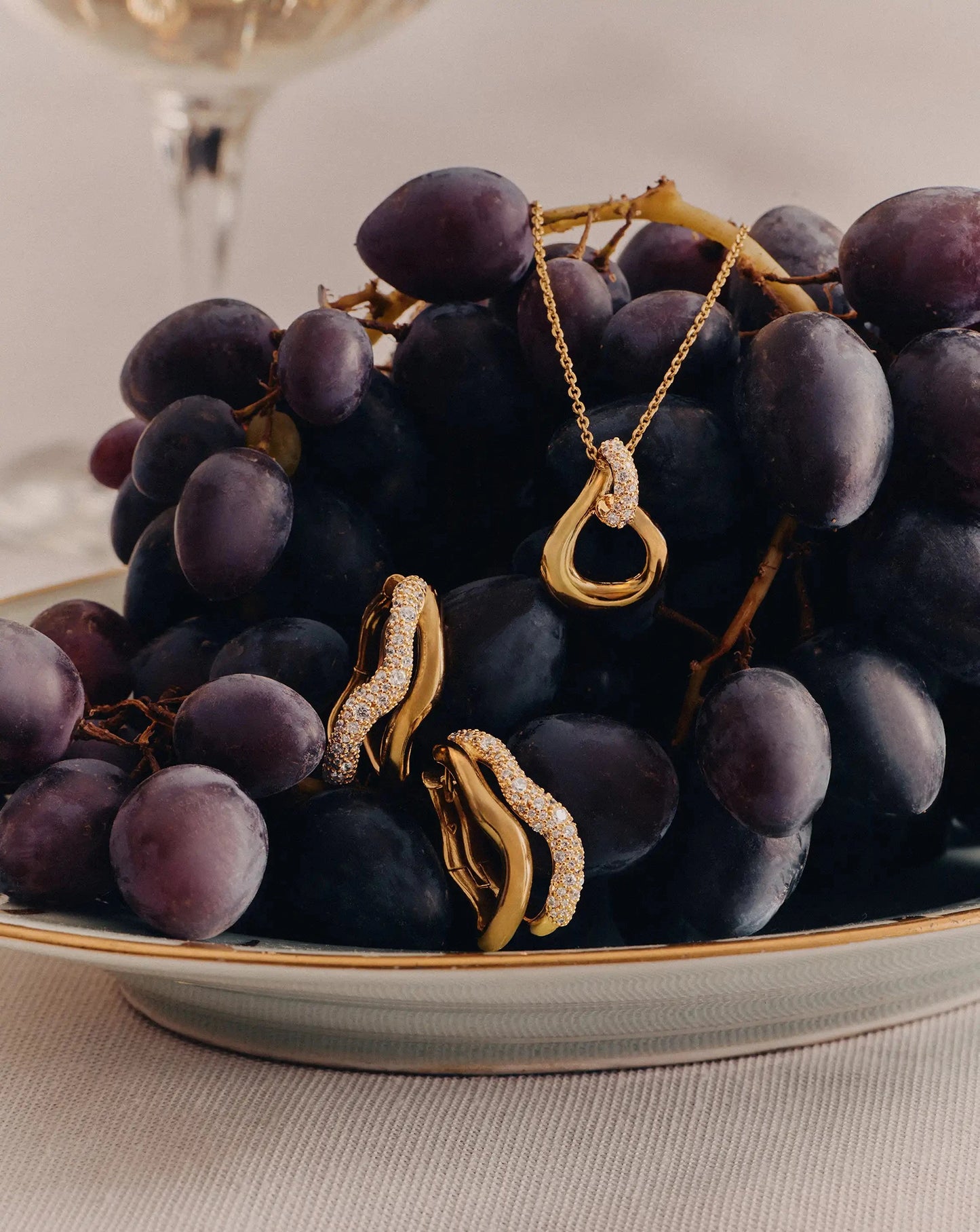 Molten Snow Twisted Pendant Necklace | 18ct Gold Plated/Cubic Zirconia Necklaces Missoma