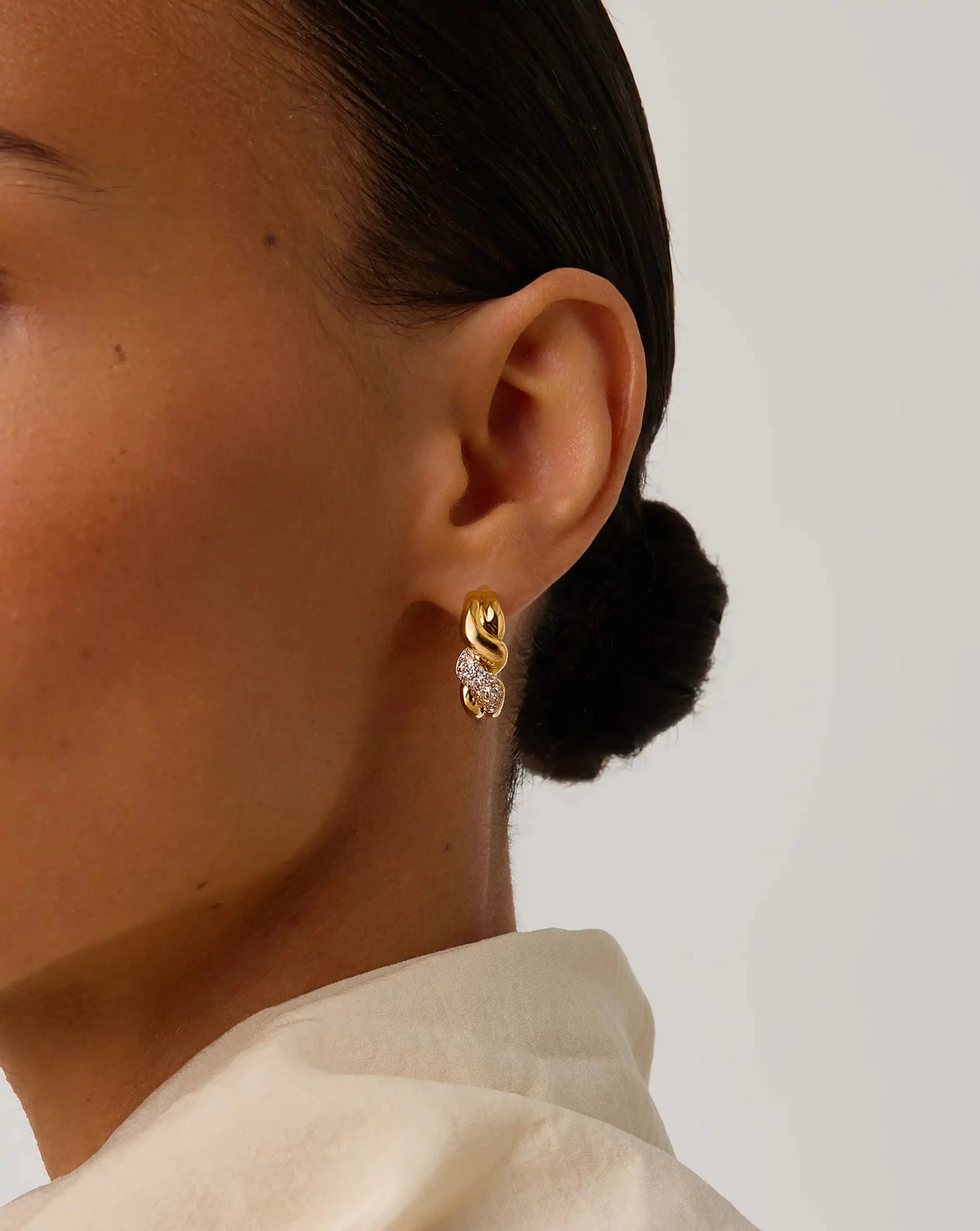 Molten Snow Twisted Small Hoop Earrings | 18ct Gold Plated/Cubic Zirconia Earrings Missoma