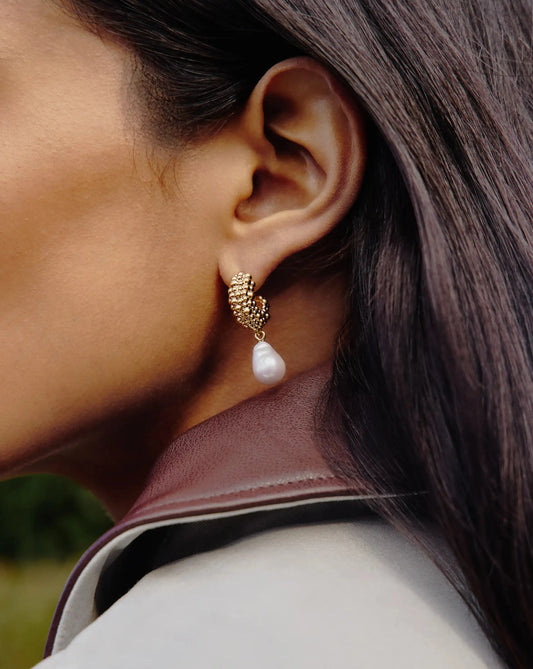 Pearl Baya Charm Hoop Earrings | 18ct Gold Plated/Pearl Earrings Missoma