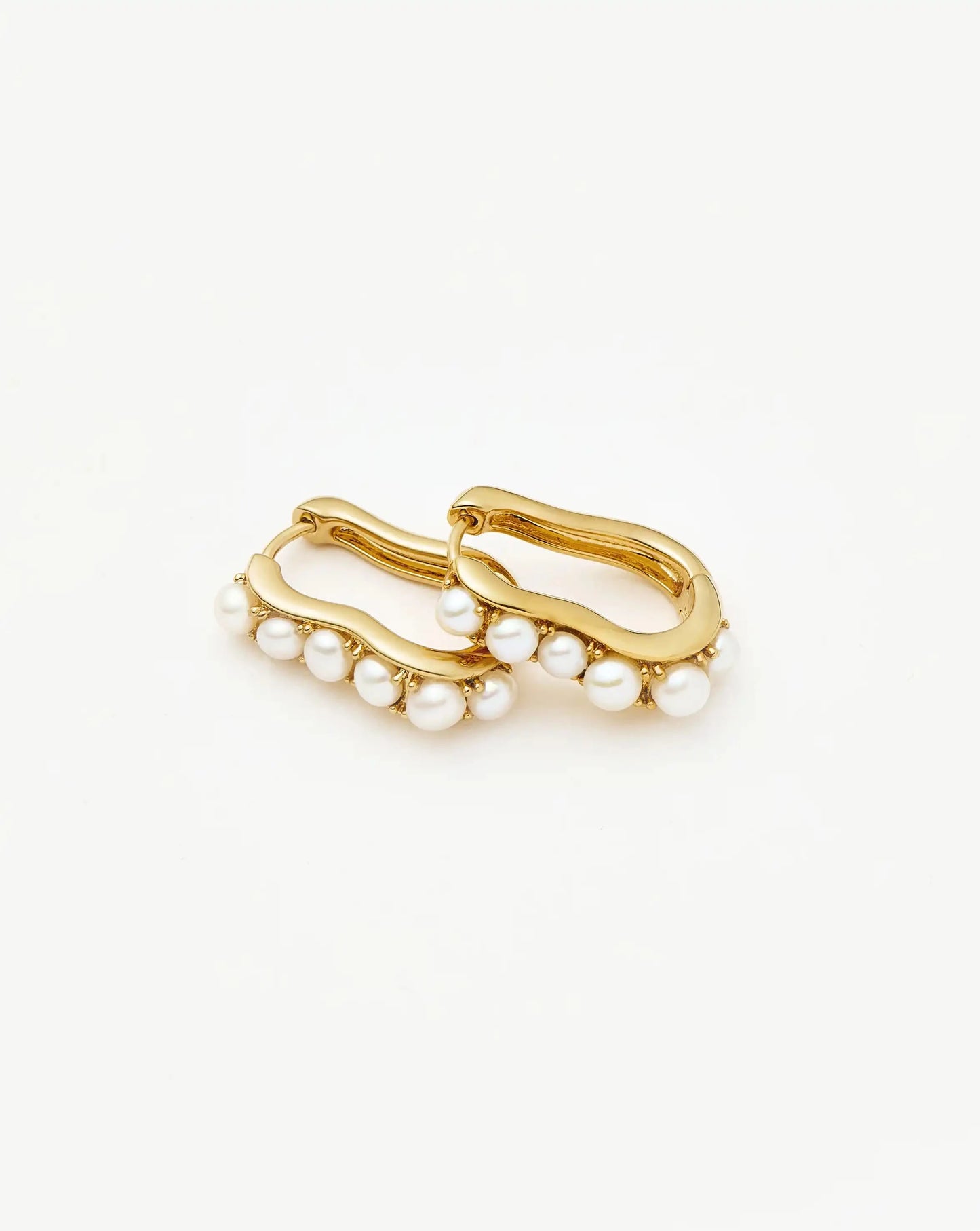 Pearl Wave Small Hoop Earrings | 18ct Gold Plated/Pearl Earrings Missoma