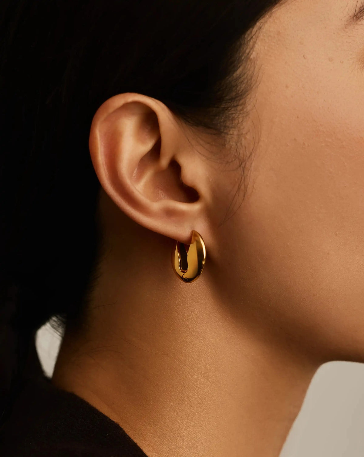 Pebble Hinged Hoop Earrings | 18ct Gold Plated Earrings Missoma