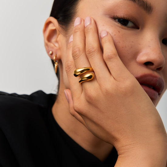 Savi Sculptural Crossover Ring | 18ct Gold Plated Vermeil Rings Missoma