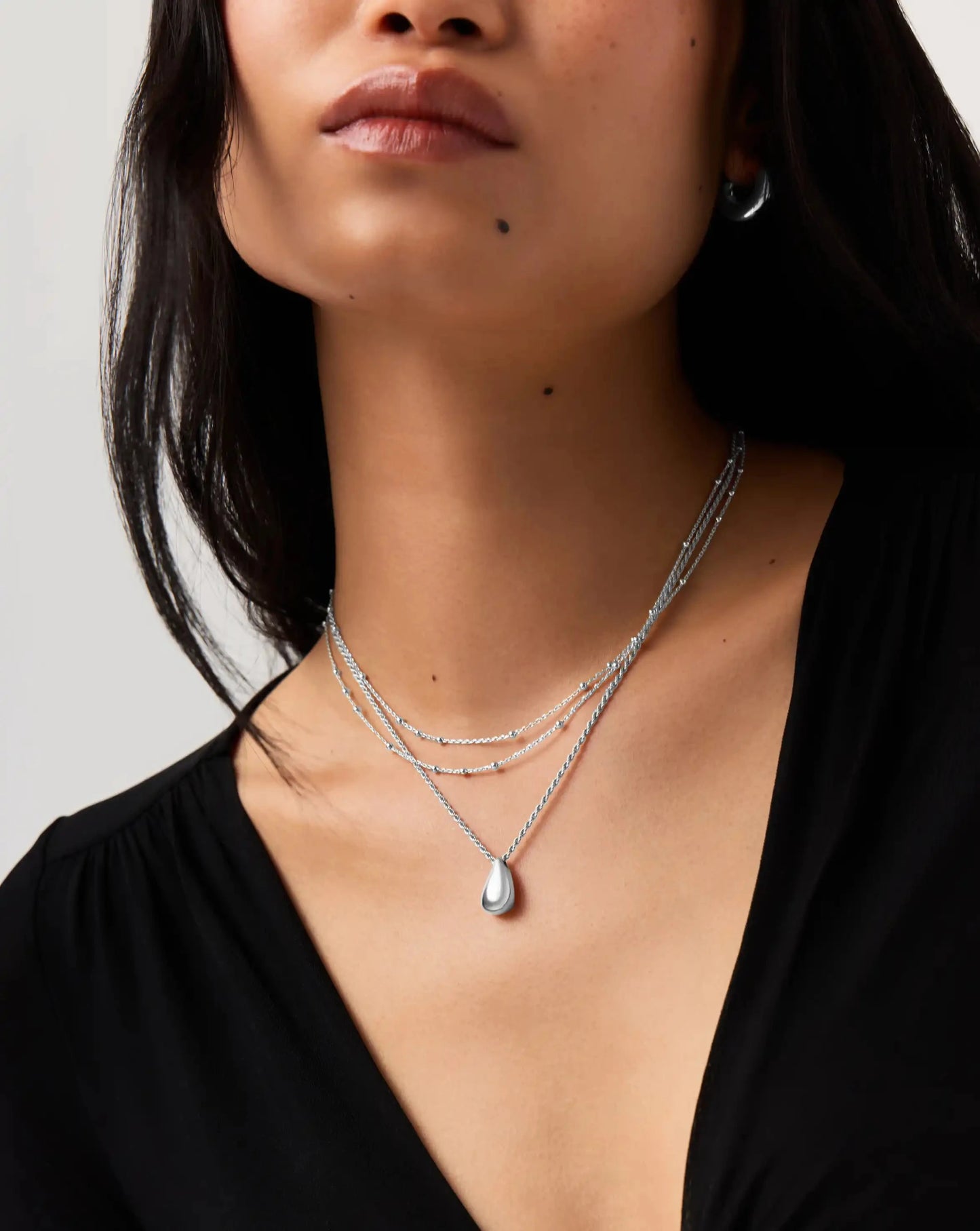 Savi Sculptural Droplet Pendant Necklace | Sterling Silver Necklaces Missoma