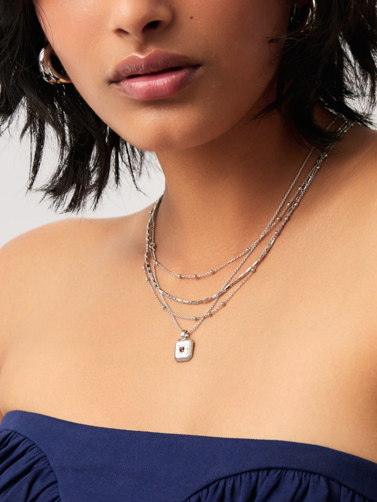 Star Ridge Birthstone Pendant Necklace - Garnet/January Necklaces Missoma