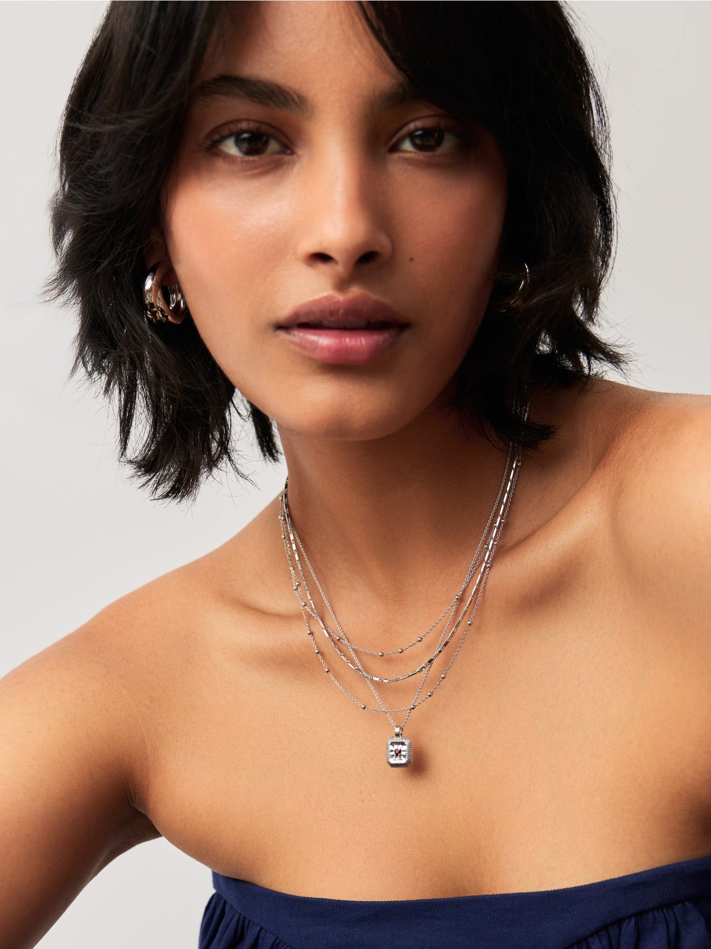 Star Ridge Birthstone Pendant Necklace - Garnet/January Necklaces Missoma