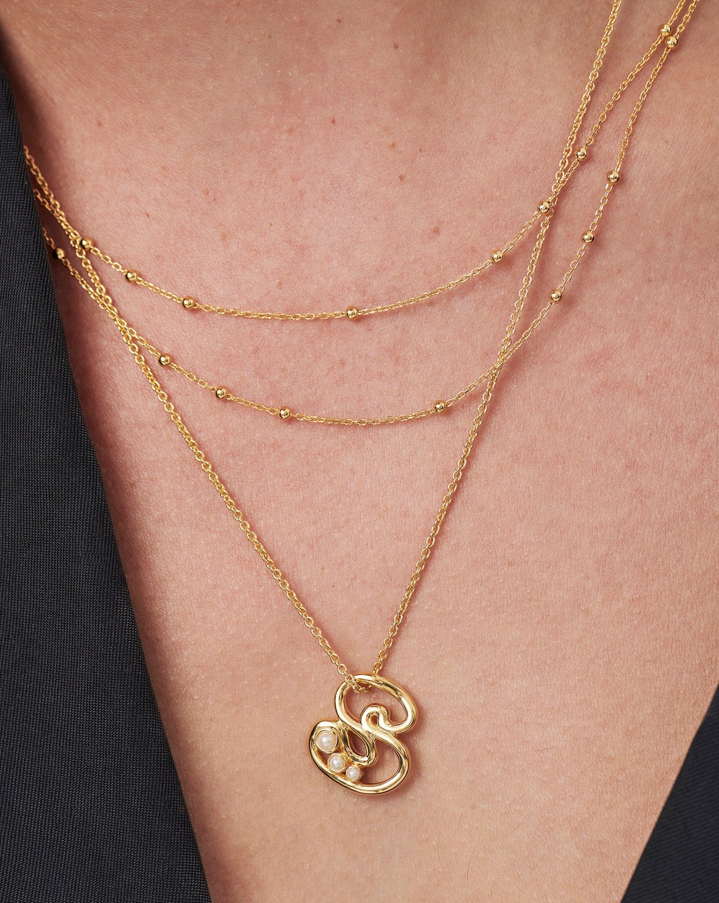 Chubby Pearl Initial Pendant Necklace - Initial S | 18ct Gold Plated Vermeil/Pearl Necklaces Missoma