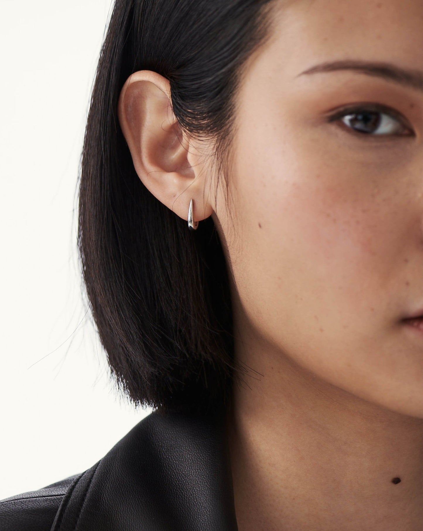 Fine Claw Huggies | 14ct White Gold Earrings Missoma