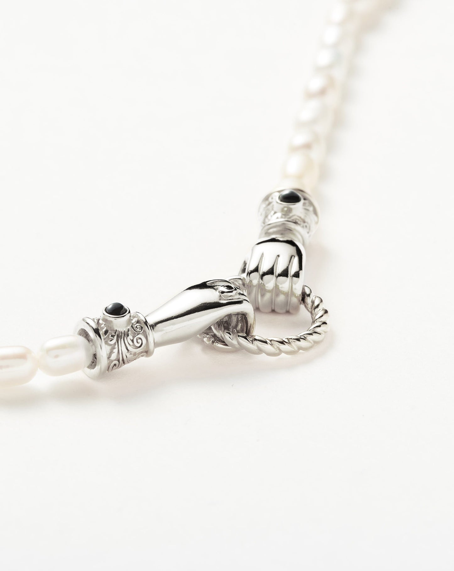 Harris Reed In Good Hands Pearl Bracelet | Silver Plated/Pearl Bracelets Missoma