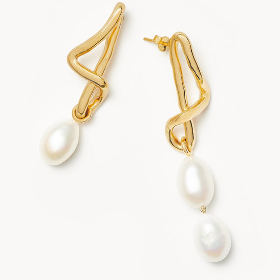 Molten Baroque Pearl Mismatch Drop Earrings Earrings Missoma