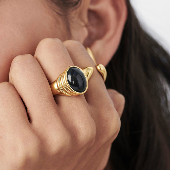 Savi Ridge Oval Gemstone Chunky Ring | 18ct Gold Plated Vermeil/Black Onyx Rings Missoma