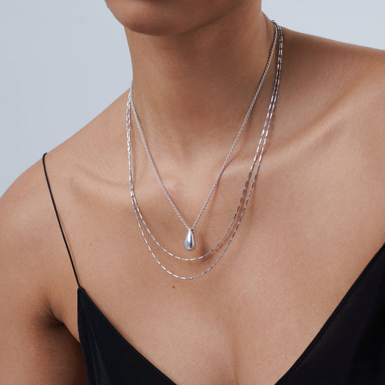 Savi Sculptural Droplet Pendant Necklace | Sterling Silver Necklaces Missoma
