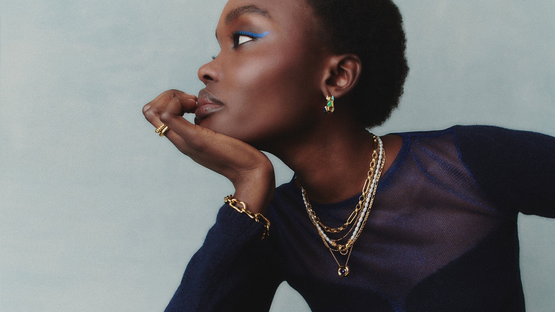 Lapis Lazuli: How to Wear This Meaningful Gemstone