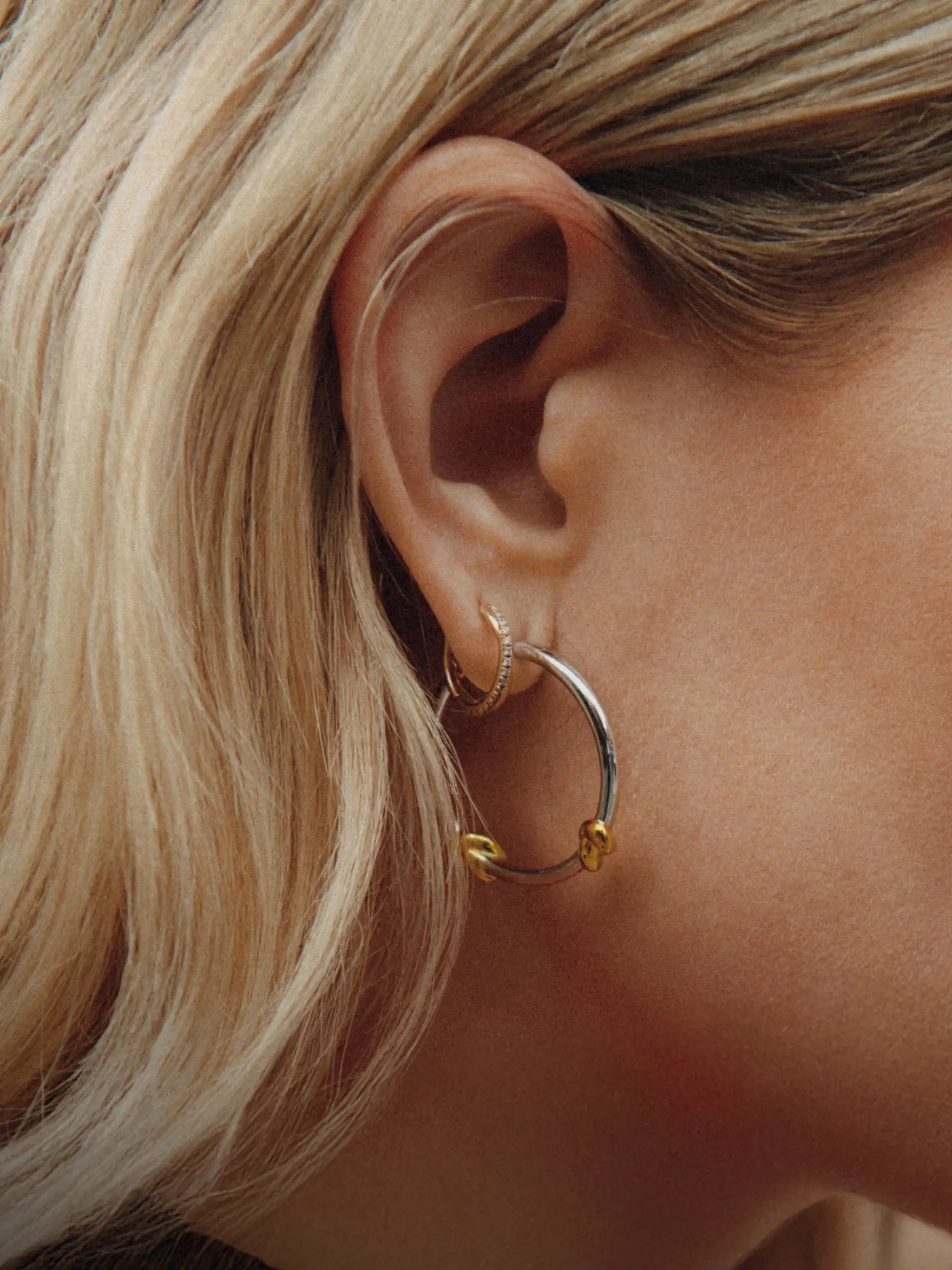 lucy williams silver medium knot hoop earrings