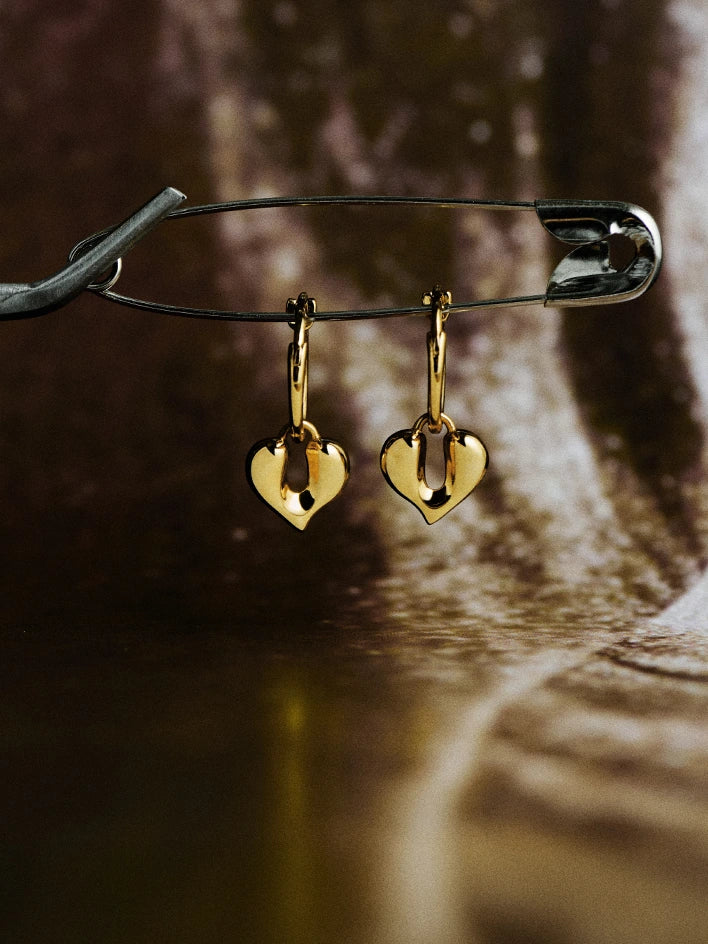 Dangling Gold heart-shaped earrings jewellery