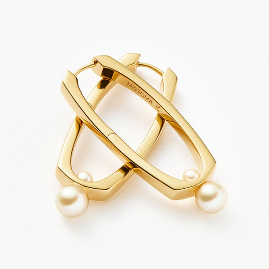 Button Pearl Ovate Hoop Earrings | 18ct Gold Plated/Pearl Earrings Missoma 