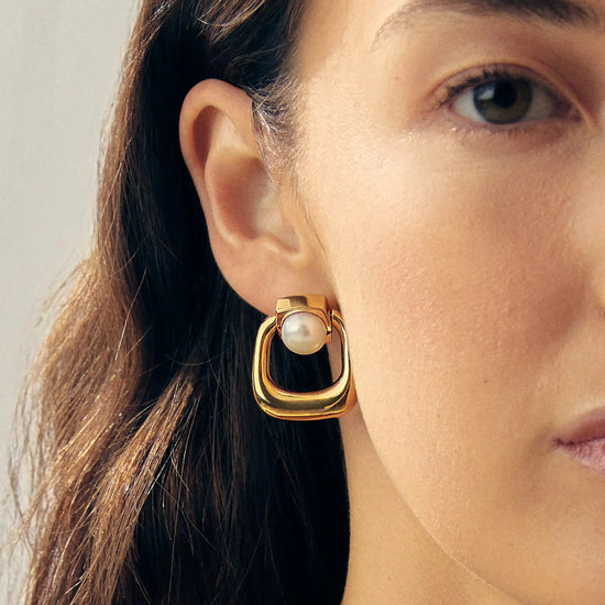 Button Pearl Statement Stud Earrings | 18ct Gold Plated/Pearl Earrings Missoma 