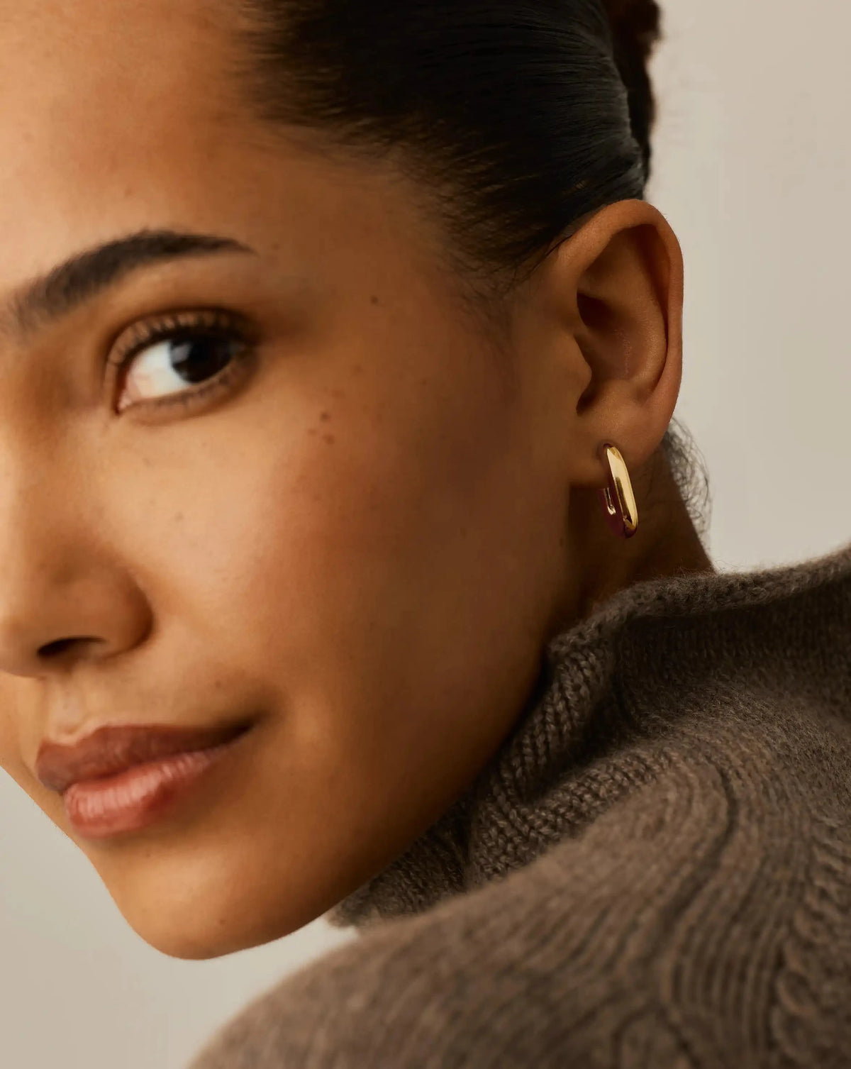 Chubby Oval Small Hoop Earrings | 18ct Gold Plated Earrings Missoma 