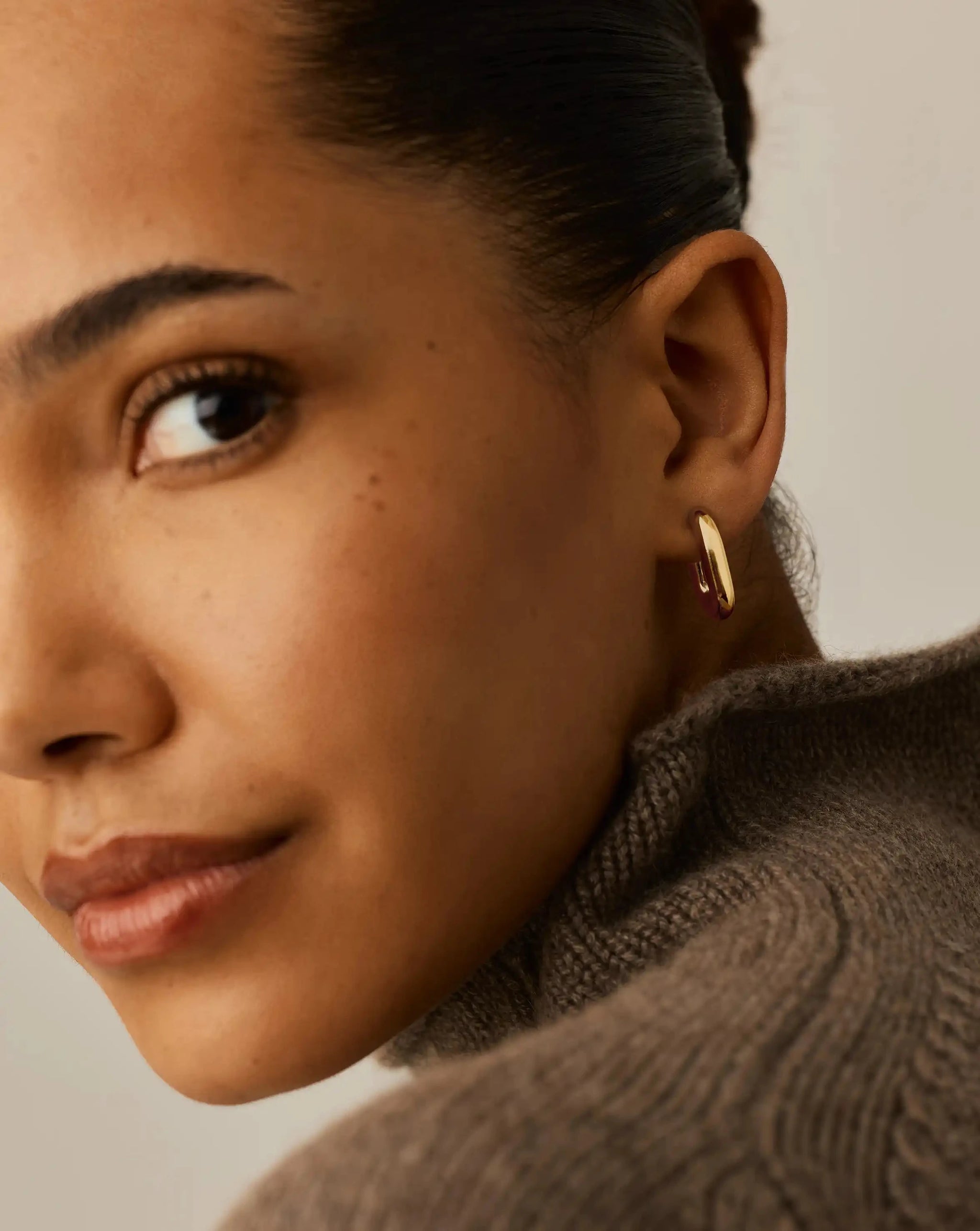 Chubby Oval Small Hoop Earrings | 18ct Gold Plated Earrings Missoma 