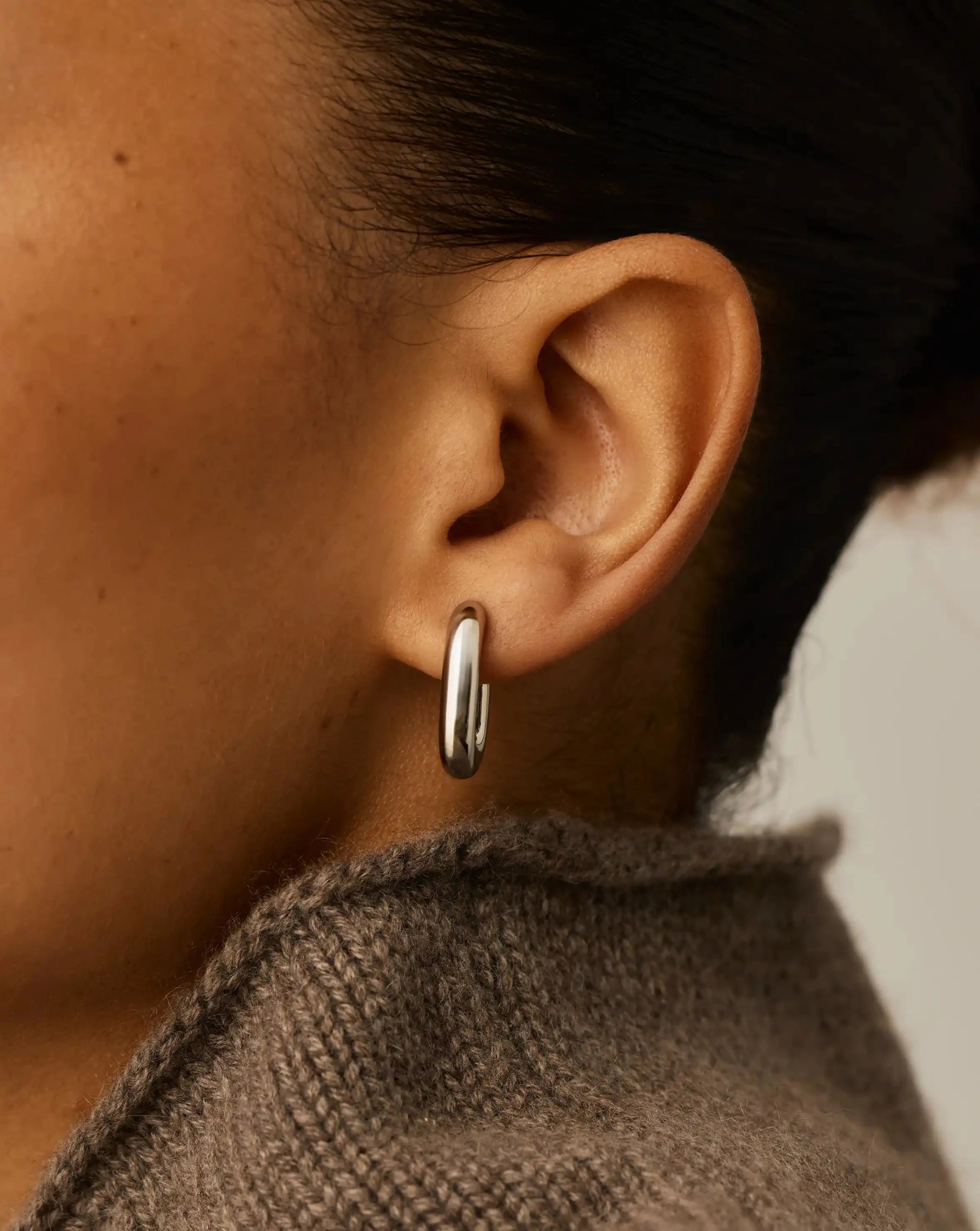 Chubby Oval Small Hoop Earrings | Platinum Plated Earrings Missoma 